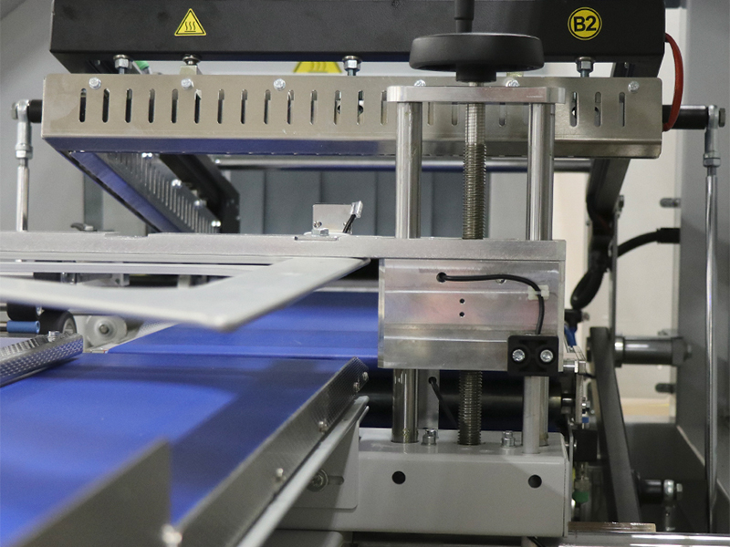 FP6000CS Confezionatrici e Tunnel di retrazione Smipack