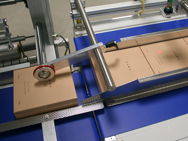 HS500/800SERVO Confezionatrici e Tunnel di retrazione Smipack - 2